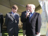 Foto: Der Prsident der Fhrhundschule J.-P. Arnould bei seiner Erffnungsrede