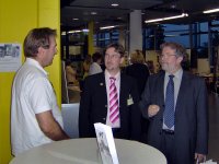 Photo: Le ministre de la santé Mars Di Bartolomeo, le président de l'Anil Jean-Paul Bleser et Roland Welter en conversation