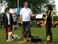 Photo: Remise du chque symbolique  Roland Welter