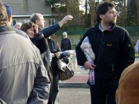 Foto: Der Direktor der Blindenfhrhundschule Raymond Ney erklrt den Weg vom Welpen zum Blindenfhrhund.