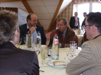 Foto: Die persnliche Diskussion brachte die Anwesenden nher.