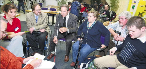 Foto: Die Diskussionsrunde mit unserem Prsidenten Roland Welter