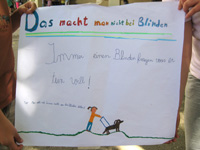 Foto: Plakat von den Kindern erstellt