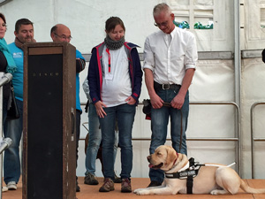 Photo: Jean-Marie Theis et chien guide "Idem"